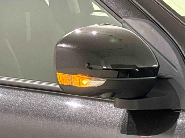 ロッキープレミアムＧ　ＨＥＶＬＥＤヘッドランプ・フォグランプ　全車速追従機能付アダプティブクルーズコントロール　レーンキープコントロール　ブラインドスポットモニター　１７インチアルミホイール　シートヒーター（広島県）の中古車