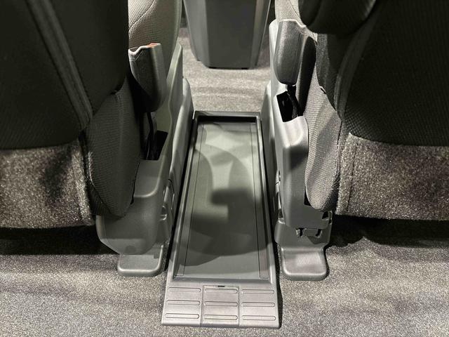 トールカスタムＧ　ターボＬＥＤヘッドランプ・フォグランプ　　１５インチアルミホイール　オートライト　プッシュボタンスタート　クルーズコントロール　　コーナーセンサー　パワースライドドア　キーフリーシステム（広島県）の中古車