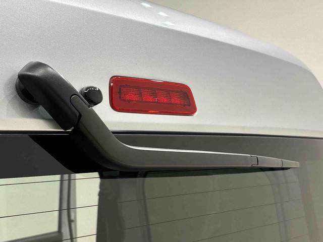 ハイゼットカーゴＤＸＬＥＤヘッドランプ　トップシェイドガラス　コーナーセンサー　オーバーヘッドシェルフ　フロントドアパワーウインドウ　キーレスエントリー　ＡＭ／ＦＭラジオ　テンパータイヤ　スチールホイール（広島県）の中古車