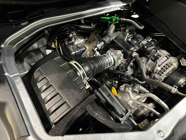 ハイゼットカーゴＤＸＬＥＤヘッドランプ　トップシェイドガラス　コーナーセンサー　オーバーヘッドシェルフ　フロントドアパワーウインドウ　キーレスエントリー　ＡＭ／ＦＭラジオ　テンパータイヤ　スチールホイール（広島県）の中古車