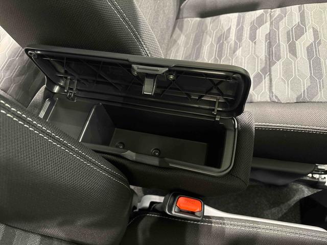 タフトＧターボ　クロムベンチャー　運転席・助手席シートヒーターバックモニター　電動パーキングブレーキ　オートライト　サイドエアバッグ　ＬＥＤヘッドライト・フォグランプ　オートエアコン　純正１５インチアルミホイール　キーフリーシステム（広島県）の中古車