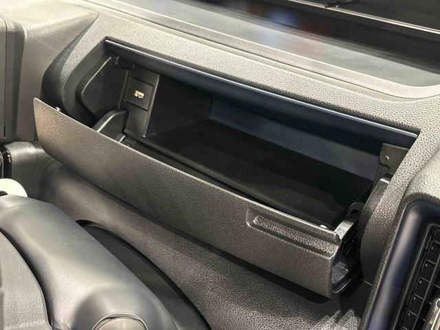 タントカスタムＲＳ　コーナーセンサー　シートバックテーブルＬＥＤオートライト　パワースライドドアウェルカムオープン機能　電動パーキングブレーキ　運転席助手席シートヒーター　アルミホイール　キーフリーシステム　　オート電動格納式ドアミラー（広島県）の中古車