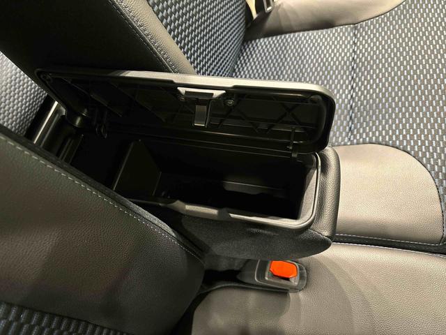 タントカスタムＲＳ　コーナーセンサー　シートバックテーブルＬＥＤオートライト　パワースライドドアウェルカムオープン機能　電動パーキングブレーキ　運転席助手席シートヒーター　アルミホイール　キーフリーシステム　　オート電動格納式ドアミラー（広島県）の中古車