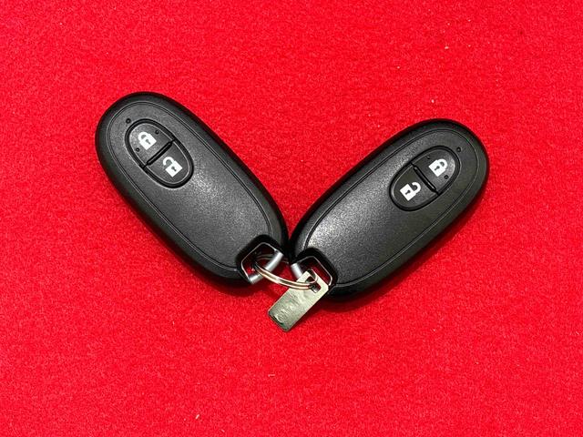 アルトラパンＸセレクション　ナビ　ＥＴＣ車載器　運転席側シートヒーターハロゲンヘッドライト　運転席シートヒーター　オートエアコン　電動格納ドアミラー　キーフリーシステム　アイドリングストップ（広島県）の中古車