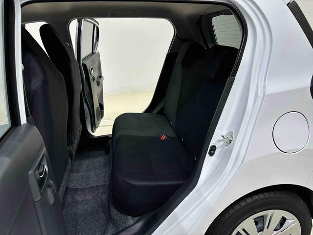 ミライースＸ　ＳＡIIIＬＥＤヘッドランプ　セキュリティアラーム　コーナーセンサー　１４インチフルホイールキャップ　キーレスエントリー　電動格納式ドアミラー　ショツピングフック　マニュアルエアコン（広島県）の中古車