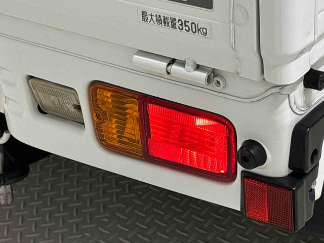 ハイゼットトラックジャンボ　４ＭＤ　ＭＴ車　ＡＭ／ＦＭラジオ　スペアタイヤマニュアルエアコン　ハンドサイドブレーキ　運転席・助手席パワーウィンドウ　チケットホルダー付きサンバイザー　ハロゲンヘッドライト（広島県）の中古車