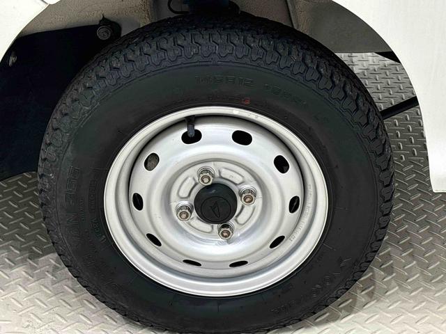 ハイゼットトラックジャンボ　４ＭＤ　ＭＴ車　ＡＭ／ＦＭラジオ　スペアタイヤマニュアルエアコン　ハンドサイドブレーキ　運転席・助手席パワーウィンドウ　チケットホルダー付きサンバイザー　ハロゲンヘッドライト（広島県）の中古車