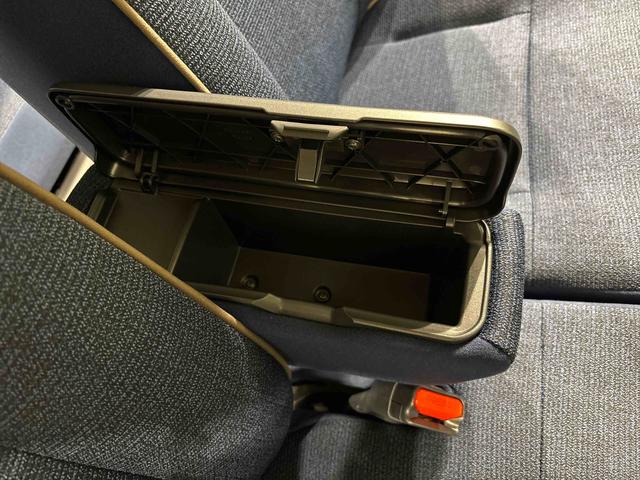 ムーヴキャンバスセオリーＧ　両側電動スライドドア　バックカメラ付ＬＥＤヘッドライト　ＬＥＤフォグランプ　オーディオ操作用ステアリングスイッチ　前席シートヒーター　ＳＲＳサイドエアバッグ　オートライト　オートハイビーム　プッシュボタンスタート　オーディオレス（広島県）の中古車