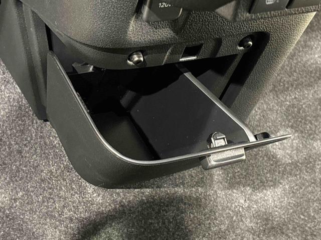 ムーヴキャンバスセオリーＧ　両側電動スライドドア　バックカメラ付ＬＥＤヘッドライト　ＬＥＤフォグランプ　オーディオ操作用ステアリングスイッチ　前席シートヒーター　ＳＲＳサイドエアバッグ　オートライト　オートハイビーム　プッシュボタンスタート　オーディオレス（広島県）の中古車