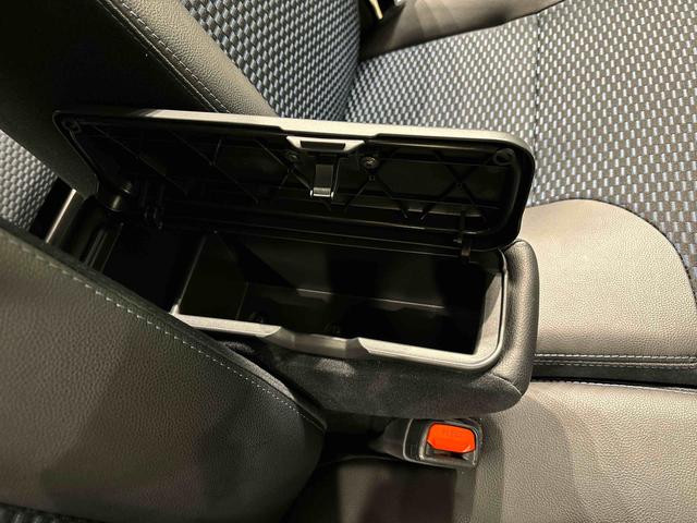 タントカスタムＲＳ　キーフリー　バックカメラ　ＬＥＤヘッドランプＬＥＤオートライト　パワースライドドアウェルカムオープン機能　オート電動格納式ドアミラー　助手席ロングスライド　助手席イージークローザー　運転席助手席シートヒーター　アルミホイール　ＬＥＤフォグランプ（広島県）の中古車