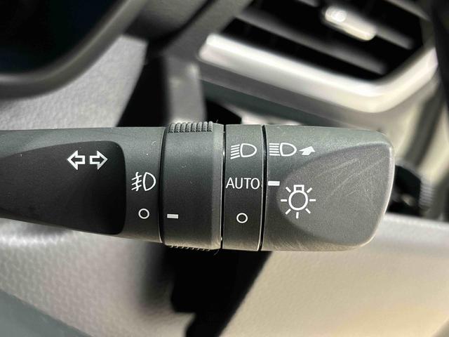 トールカスタムＧ　ＵＧ２　スタイルパック　コンフォータブルパックナビ　ドラレコ　ＥＴＣ　パノラマ対応バックカメラ　ＬＥＤヘッドランプ・フォグランプ　　１４インチアルミホイール　オートライト　プッシュボタンスタート　クルーズコントロール　パワースライドドア（広島県）の中古車