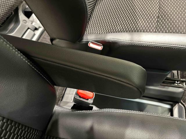 トールカスタムＧ　ＵＧ２　スタイルパック　コンフォータブルパックナビ　ドラレコ　ＥＴＣ　パノラマ対応バックカメラ　ＬＥＤヘッドランプ・フォグランプ　　１４インチアルミホイール　オートライト　プッシュボタンスタート　クルーズコントロール　パワースライドドア（広島県）の中古車