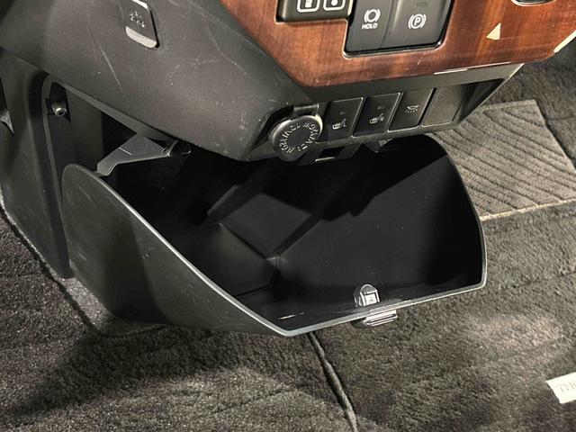 トールカスタムＧ　ＵＧ２　スタイルパック　コンフォータブルパックナビ　ドラレコ　ＥＴＣ　パノラマ対応バックカメラ　ＬＥＤヘッドランプ・フォグランプ　　１４インチアルミホイール　オートライト　プッシュボタンスタート　クルーズコントロール　パワースライドドア（広島県）の中古車