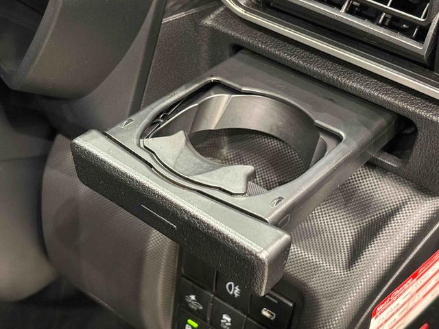 ロッキーＧ　カーナビ　バックモニター　ドライブレコーダー　ＥＴＣＬＥＤヘッドランプ・フォグランプ　全車速追従機能付アダプティブクルーズコントロール　レーンキープコントロール　１７インチアルミホイール　シートヒーター　プッシュボタンスタート（広島県）の中古車