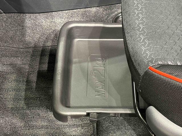 ロッキーＧ　カーナビ　バックモニター　ドライブレコーダー　ＥＴＣＬＥＤヘッドランプ・フォグランプ　全車速追従機能付アダプティブクルーズコントロール　レーンキープコントロール　１７インチアルミホイール　シートヒーター　プッシュボタンスタート（広島県）の中古車