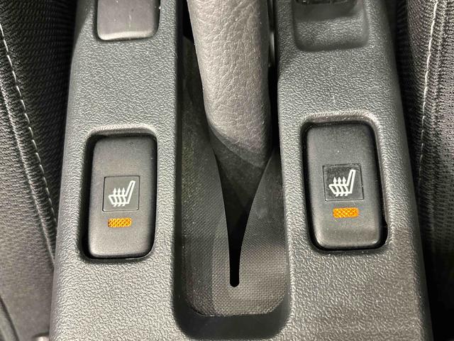 コペンローブ　ＭＴ電動開閉式ルーフ　ＬＥＤヘッドランプ　ハロゲンフォグランプ　　１６インチタイヤ＆アルミホイール　プッシュボタンスタート　セキュリティアラーム　スタビライザー（フロント・リヤ）（広島県）の中古車