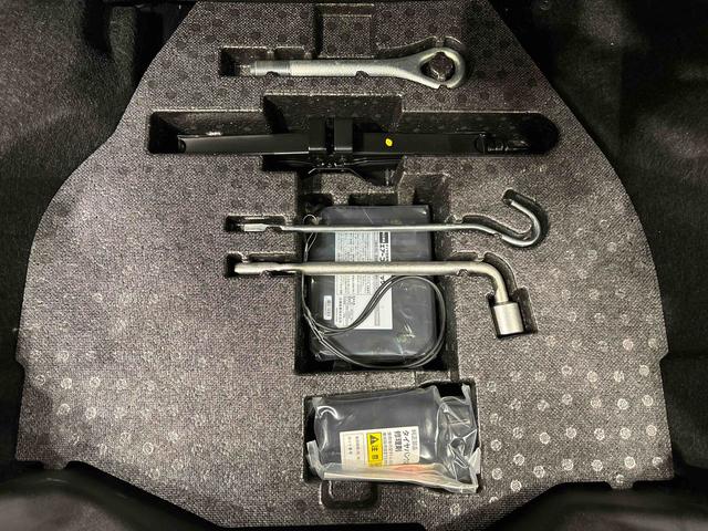 コペンローブ　ＭＴ電動開閉式ルーフ　ＬＥＤヘッドランプ　ハロゲンフォグランプ　　１６インチタイヤ＆アルミホイール　プッシュボタンスタート　セキュリティアラーム　スタビライザー（フロント・リヤ）（広島県）の中古車