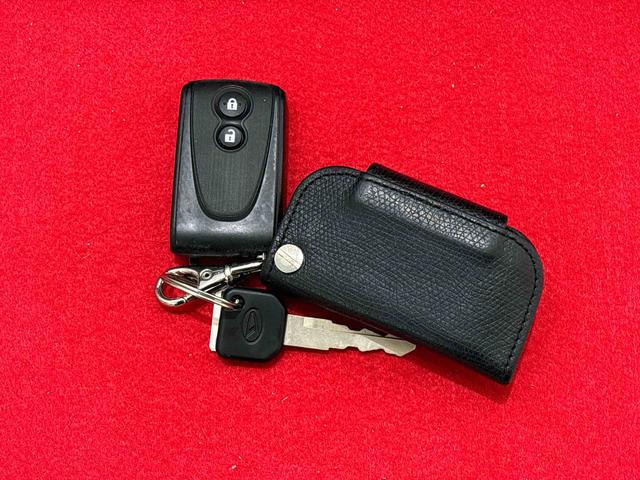 コペンローブ　ＭＴ電動開閉式ルーフ　ＬＥＤヘッドランプ　ハロゲンフォグランプ　　１６インチタイヤ＆アルミホイール　プッシュボタンスタート　セキュリティアラーム　スタビライザー（フロント・リヤ）（広島県）の中古車