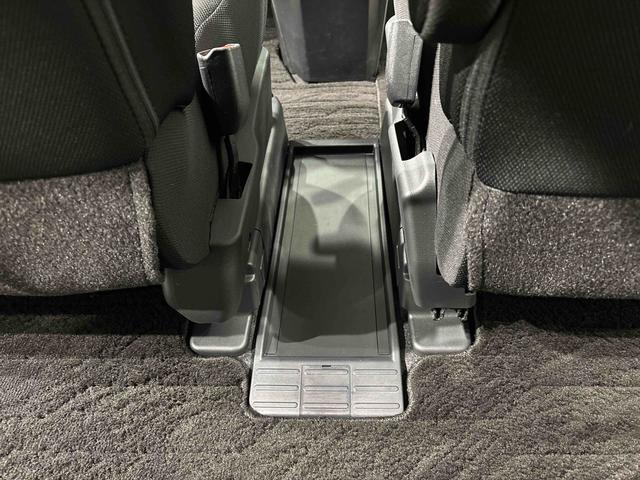 トールカスタムG カーナビ パノラマカメラ ドライブレコーダーLEDヘッドランプ・フォグランプ 15インチアルミホイール オートライト プッシュボタンスタート クルーズコントロール コーナーセンサー パワースライドドア キーフリーシステム(広島県)の中古車