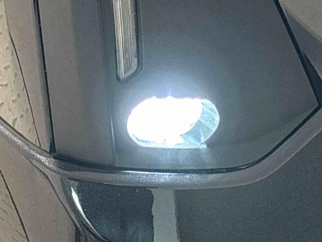 トールカスタムG カーナビ パノラマカメラ ドライブレコーダーLEDヘッドランプ・フォグランプ 15インチアルミホイール オートライト プッシュボタンスタート クルーズコントロール コーナーセンサー パワースライドドア キーフリーシステム(広島県)の中古車