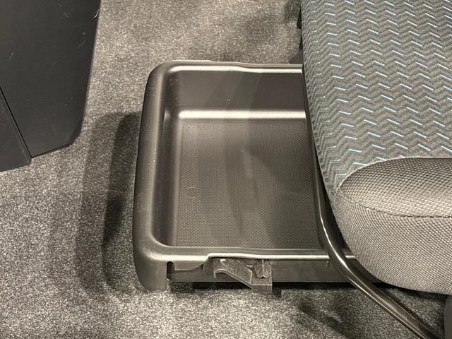 トールカスタムGLEDヘッドランプ・フォグランプ 14インチアルミホイール オートライト プッシュボタンスタート クルーズコントロール コーナーセンサー パワースライドドア キーフリーシステム(広島県)の中古車