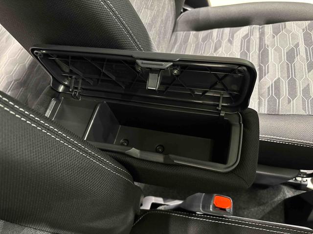 タフトＧ　クロムベンチャー　シートヒーター　ステアリングスイッチスカイフィールトップ　クロムパック　メッキパック　シルバーアンダーガーニッシュ　インテリアアクセント　ＬＥＤオートライト＆フォグランプ　リヤヒーターダクト　バックカメラ　アルミホイール　キーフリー（広島県）の中古車