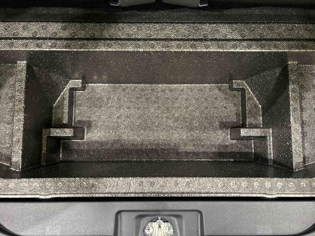 タントファンクロスターボ　　運転席・助手席シートヒーター純正ナビ装着用アップグレードパック　電動パーキングブレーキ　オートブレーキホールド機能　本革巻ステアリングホイール　１５インチアルミホイール　格納式リヤドアサンシェード　キーフリーシステム（広島県）の中古車