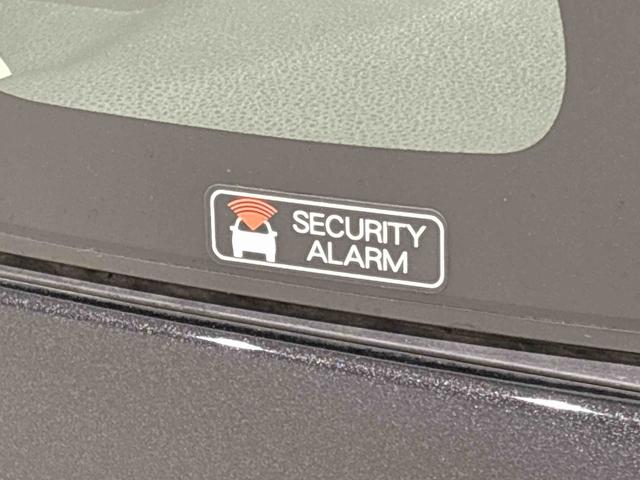 タントファンクロスターボ　　運転席・助手席シートヒーター純正ナビ装着用アップグレードパック　電動パーキングブレーキ　オートブレーキホールド機能　本革巻ステアリングホイール　１５インチアルミホイール　格納式リヤドアサンシェード　キーフリーシステム（広島県）の中古車