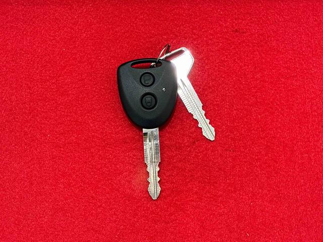 ミライースＸ　ＳＡIIIＬＥＤヘッドランプ　セキュリティアラーム　コーナーセンサー　１４インチフルホイールキャップ　キーレスエントリー　電動格納式ドアミラー　ショツピングフック　マニュアルエアコン（広島県）の中古車