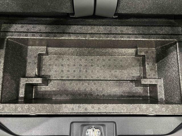 タントカスタムＲＳ　ウエルカムオープン機能付きパワースライドドアキーフリーシステム　ＬＥＤオートライト　ＬＥＤフォグランプ　オート電動格納式ドアミラー　助手席ロングスライド　助手席イージークローザー　運転席助手席シートヒーター　アルミホイール　バックカメラ（広島県）の中古車