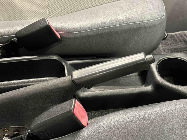 タウンエーストラックＤＸ　Ｘエディション　純正ナビゲーション　ドライブレコーダー４ＷＤ　４速ＡＴ　パワーウインドウ　手引き式サイドブレーキ　キーレスエントリー（広島県）の中古車