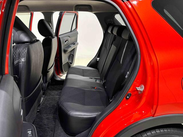 ロッキープレミアム　　ナビ・ドラレコ・ＥＴＣ付き契約後点検／延長保証追加プランあり／ブラインドスポットモニタ／ＴＶコントロールキット／置くだけ充電／ＵＳＢポート／ＬＥＤヘッドランプ・フォグランプ　全車速追従機能付アダプティブクルーズコントロール（広島県）の中古車