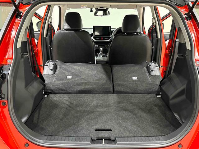 ロッキープレミアム　　ナビ・ドラレコ・ＥＴＣ付き契約後点検／延長保証追加プランあり／ブラインドスポットモニタ／ＴＶコントロールキット／置くだけ充電／ＵＳＢポート／ＬＥＤヘッドランプ・フォグランプ　全車速追従機能付アダプティブクルーズコントロール（広島県）の中古車