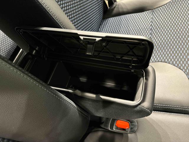 タントカスタムＸ　バックモニター対応　電動パーキングブレーキＬＥＤオートライト　パワースライドドアウェルカムオープン機能　オート電動格納式ドアミラー　助手席ロングスライド　助手席イージークローザー　アルミホイール　キーフリーシステム（広島県）の中古車