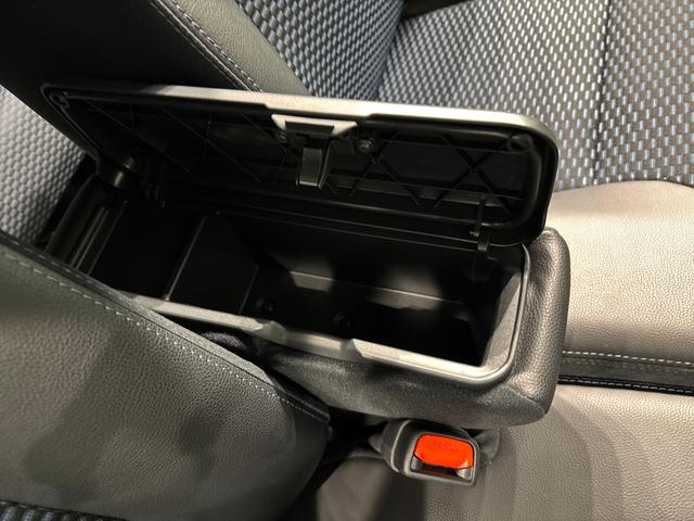 タントカスタムRS9インチディスプレイオーディオ バックカメラ オートライト パワースライドドア電動パーキングブレーキ 運転席助手席シートヒーター アルミホイール キーフリーシステム オート電動格納式ドアミラー(広島県)の中古車