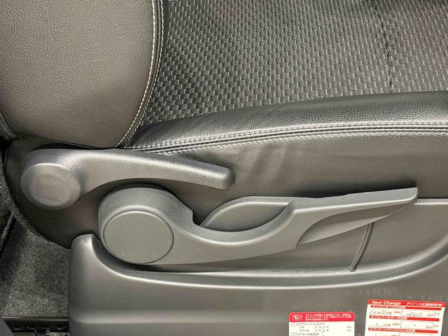 トールカスタムＧ　ナビ　パノラマモニター　ドラレコ　ＥＴＣＬＥＤヘッドランプ・フォグランプ　　アルミホイール　オートライト　プッシュボタンスタート　クルーズコントロール　　コーナーセンサー　パワースライドドア　キーフリーシステム（広島県）の中古車