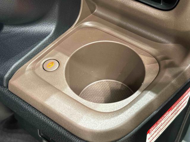 ムーヴキャンバスセオリーＧ　カーナビ　バックカメラ付きＬＥＤオートライト・フォグランプ　電動パーキングブレーキ　プッシュボタンスタート　セキュリティアラーム　バックカメラ　両側パワースライドドアウエルカムオープン機能　オート電動格納式ドアミラー（広島県）の中古車