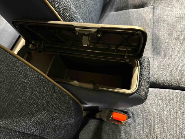 ムーヴキャンバスセオリーＧ　カーナビ　バックカメラ付きＬＥＤオートライト・フォグランプ　電動パーキングブレーキ　プッシュボタンスタート　セキュリティアラーム　バックカメラ　両側パワースライドドアウエルカムオープン機能　オート電動格納式ドアミラー（広島県）の中古車