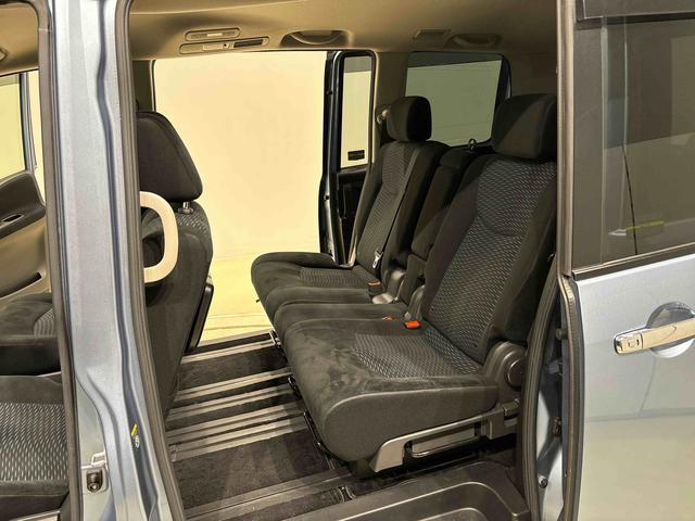 セレナ２０Ｘ　Ｓ−ハイブリッド　ナビ　ドラレコ　ＥＴＣオートエアコン　ホイールキャップ　オートライト　プッシュボタンスタート　　キーフリーシステム（広島県）の中古車