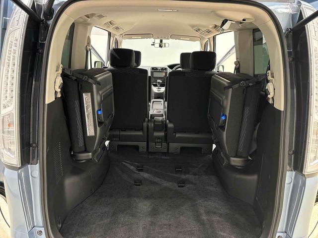 セレナ２０Ｘ　Ｓ−ハイブリッド　ナビ　ドラレコ　ＥＴＣオートエアコン　ホイールキャップ　オートライト　プッシュボタンスタート　　キーフリーシステム（広島県）の中古車