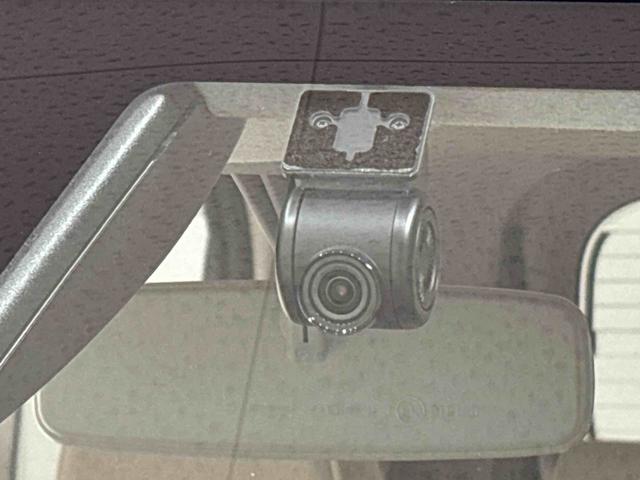 ムーヴキャンバスＸメイクアップリミテッド　ＳＡIII　ナビ　パノラマモニタードラレコ　ハロゲンライト　ＬＥＤフォグランプ　置き楽ボックス　オートライト　プッシュボタンスタート　セキュリティアラーム　パノラマモニター対応カメラ　両側パワースライドドア（広島県）の中古車