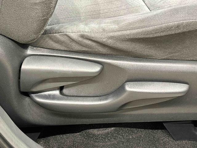 プリウスアルファＧツーリングセレクションナビゲーション　バックモニター　ＥＴＣ　オートエアコン　電動格納式ドアミラー　プッシュスタート　オートライト　フォグランプアルミホイール（広島県）の中古車