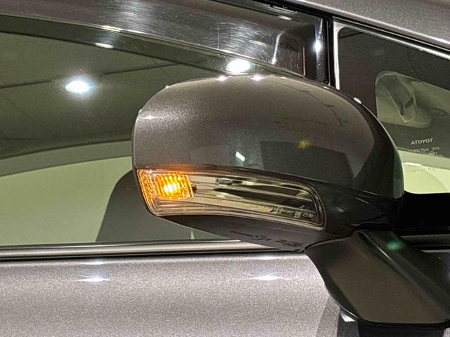 プリウスアルファＧツーリングセレクションナビゲーション　バックモニター　ＥＴＣ　オートエアコン　電動格納式ドアミラー　プッシュスタート　オートライト　フォグランプアルミホイール（広島県）の中古車