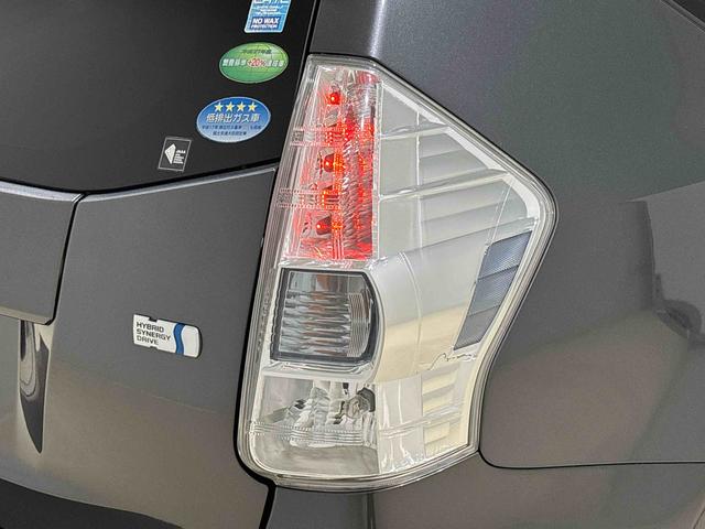 プリウスアルファＧツーリングセレクションナビゲーション　バックモニター　ＥＴＣ　オートエアコン　電動格納式ドアミラー　プッシュスタート　オートライト　フォグランプアルミホイール（広島県）の中古車