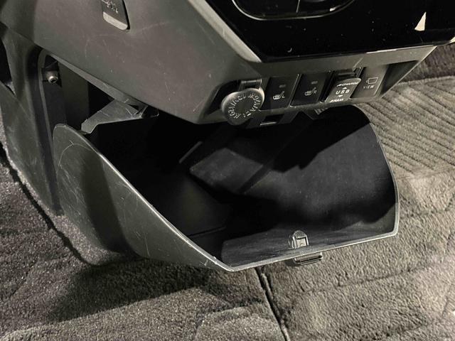 トールカスタムＧ　リミテッド　ナビ　ドラレコ　ＥＴＣＬＥＤヘッドランプ・フォグランプ　アルミホイール　オートライト　プッシュボタンスタート　　パワースライドドア　キーフリーシステム（広島県）の中古車