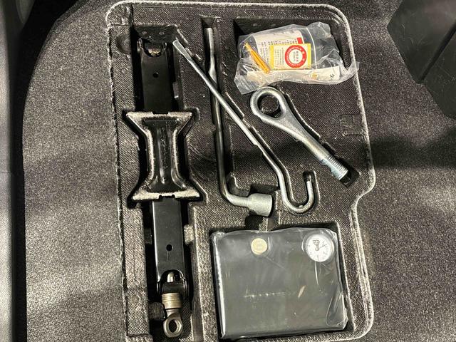 トールカスタムＧ　リミテッド　ナビ　ドラレコ　ＥＴＣＬＥＤヘッドランプ・フォグランプ　アルミホイール　オートライト　プッシュボタンスタート　　パワースライドドア　キーフリーシステム（広島県）の中古車