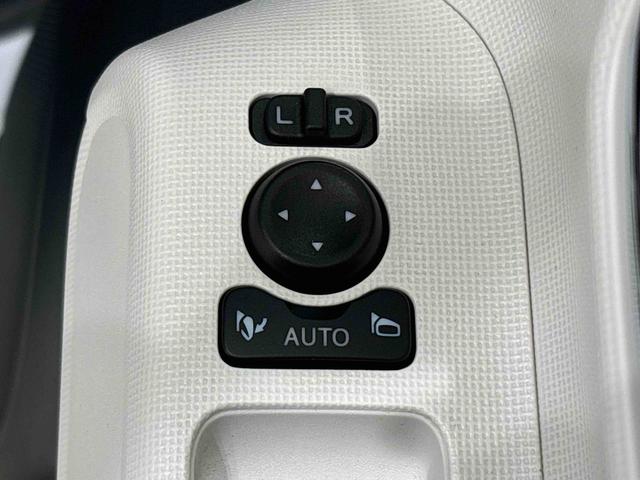 ムーヴキャンバスストライプスGLEDオートライト・フォグランプ 電動パーキングブレーキ プッシュボタンスタート セキュリティアラーム バックカメラ 両側パワースライドドアウエルカムオープン機能 オート電動格納式ドアミラー(広島県)の中古車