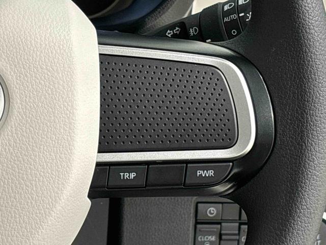 ムーヴキャンバスストライプスＧＬＥＤオートライト・フォグランプ　電動パーキングブレーキ　プッシュボタンスタート　セキュリティアラーム　バックカメラ　オート電動格納式ドアミラー　運（広島県）の中古車