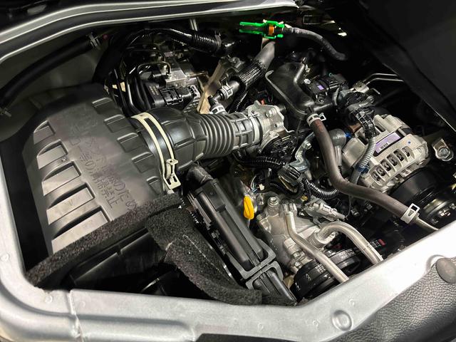 ハイゼットカーゴＤＸ　　納車前点検整備あり／メーカー保証あり（保障継承）ＬＥＤヘッドランプ　トップシェイドガラス　コーナーセンサー　オーバーヘッドシェルフ　フロントドアパワーウインドウ　キーレスエントリー　ＡＭ／ＦＭラジオ　テンパータイヤ　スチールホイール（広島県）の中古車
