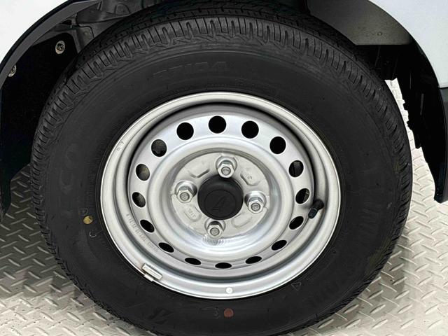 ハイゼットカーゴＤＸ　　納車前点検整備あり／メーカー保証あり（保障継承）ＬＥＤヘッドランプ　トップシェイドガラス　コーナーセンサー　オーバーヘッドシェルフ　フロントドアパワーウインドウ　キーレスエントリー　ＡＭ／ＦＭラジオ　テンパータイヤ　スチールホイール（広島県）の中古車